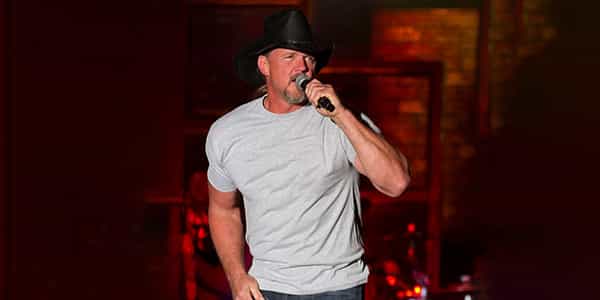 Image of Trace Adkins In Klamath Falls