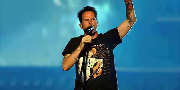 Image of Gary Allan In Taylorville