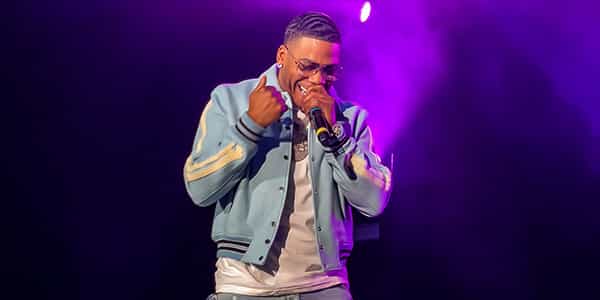 Image of Nelly In Brookfield