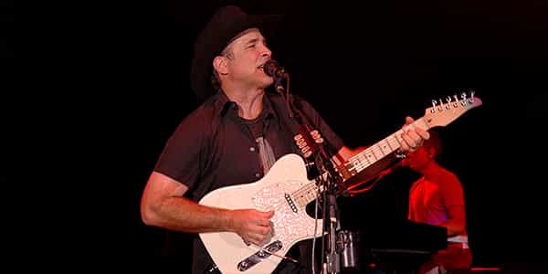 Image of Clint Black In Salem
