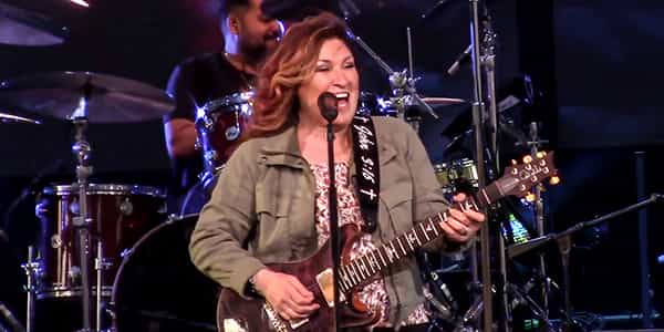 Image of Jo Dee Messina In Fort Worth