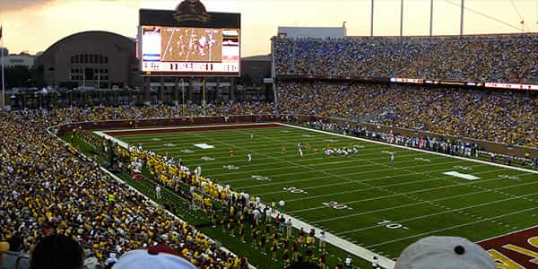 Image of Minnesota Golden Gophers In Champaign